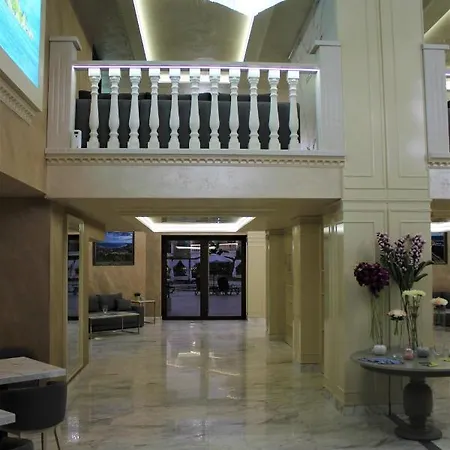 Valencia Gardens Luxury *