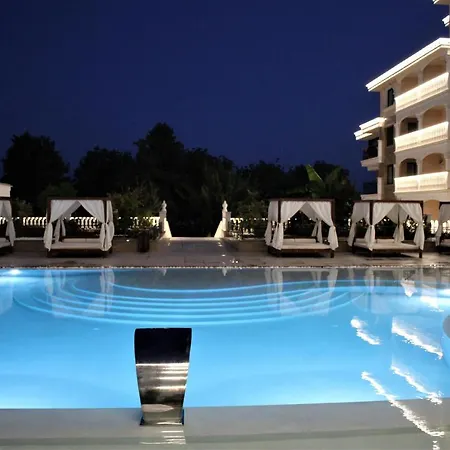 Valencia Gardens Luxury