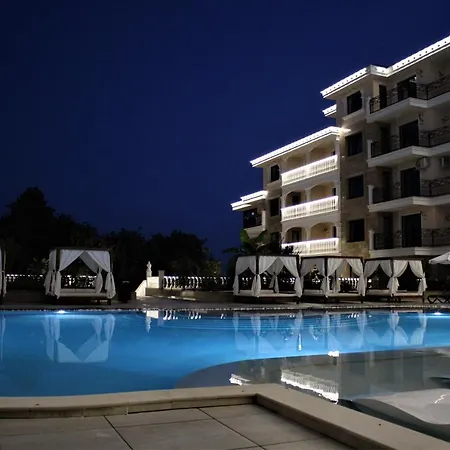 Valencia Gardens Luxury