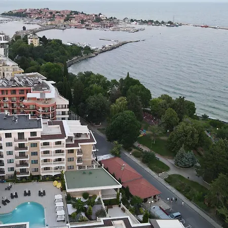 Valencia Gardens Luxury Apartment *