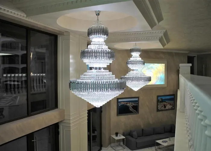 아파트 Valencia Gardens Luxury 네세부르